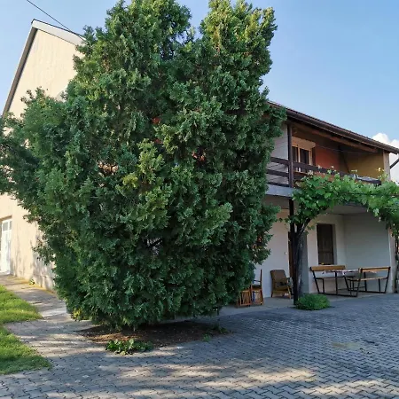 Eva Apartmanhaz Apartment Csopak
