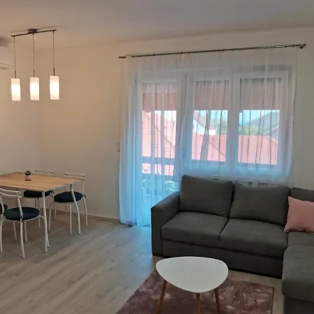 Eva Apartmanhaz