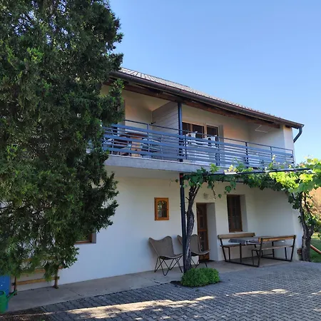 Apartment Eva Apartmanhaz *