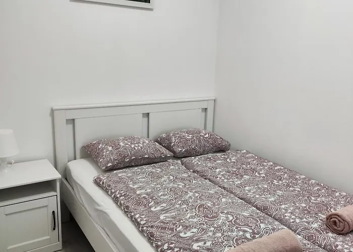 Eva Apartmanhaz Csopak